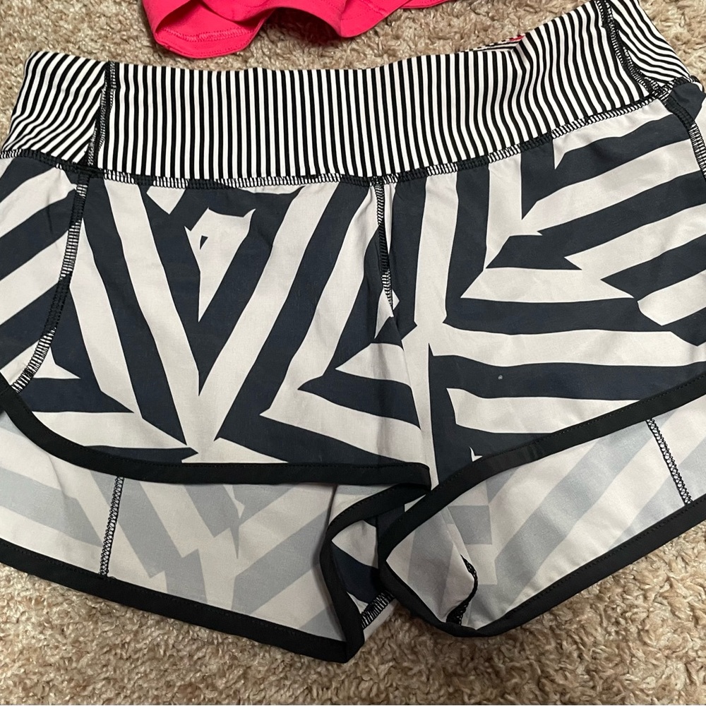 Lululemon limited edition speed shorts size 4